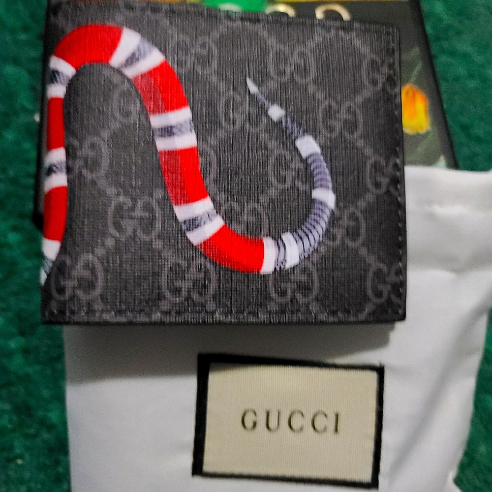 Gucci wallet for men